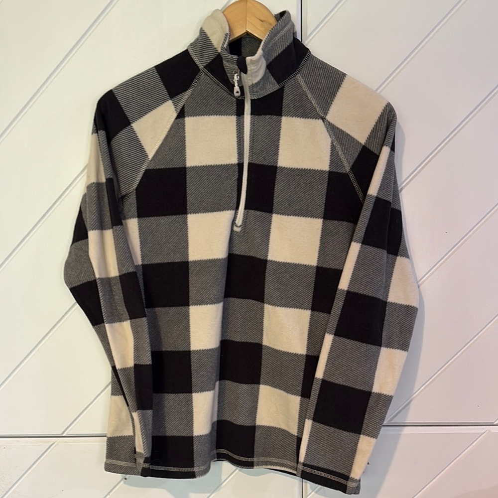 Eddie Bauer small black cream buffalo plaid fleece
